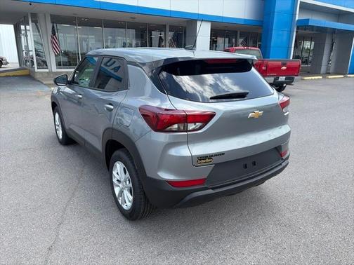 Sterling Gray Metallic 2026 Chevrolet Trailblazer LS