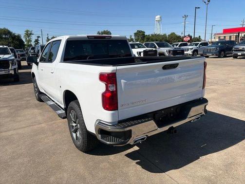 Summit White 2026 Chevrolet Silverado 1500 LT