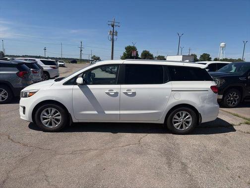 Clear White 2016 Kia Sedona LX