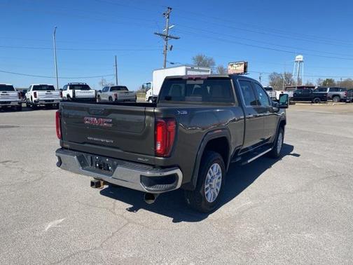 2022 GMC Sierra 2500 SLT