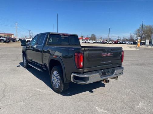 2022 GMC Sierra 2500 SLT