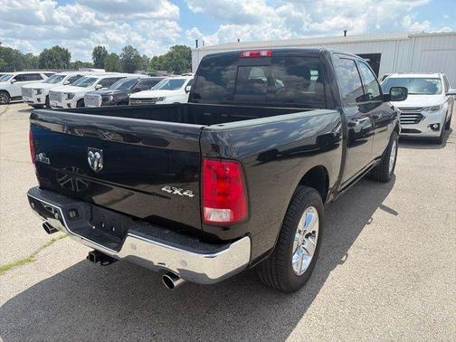 Brilliant Black Crystal Pearlcoat 2018 RAM 1500 Big Horn