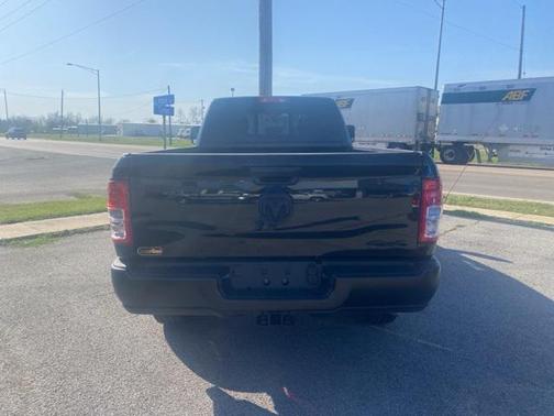 2024 RAM 3500 Tradesman Crew Cab 4x4 8' Box