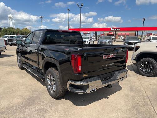 Onyx Black 2026 GMC Sierra 1500 SLT