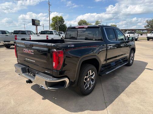 Onyx Black 2026 GMC Sierra 1500 SLT