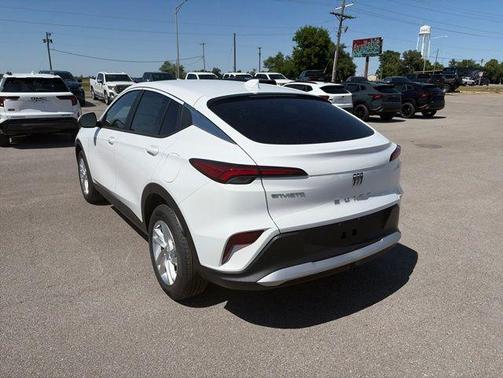 Summit White 2026 Buick Envista Preferred FWD