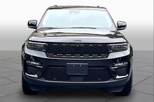 Diamond Black Crystal Pearlcoat 2023 Jeep Grand Cherokee Limited
