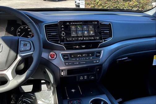 Crystal Black Pearl 2026 Honda Ridgeline RTL