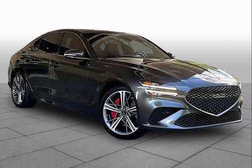 Makalu Gray 2025 Genesis G70 2.5T RWD