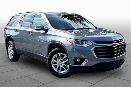 Satin Steel Metallic 2021 Chevrolet Traverse LT Cloth