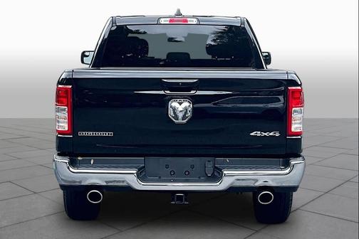 Diamond Black Crystal Pearlcoat 2022 RAM 1500 Big Horn/Lone Star