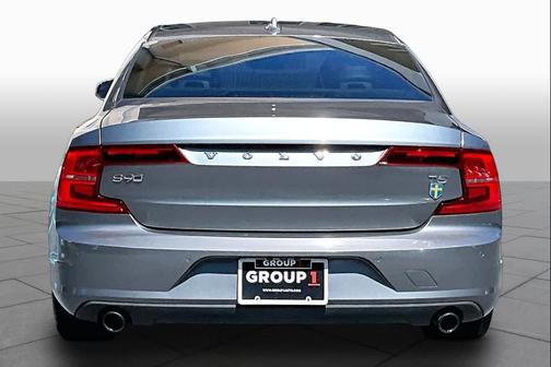 Osmium Grey Metallic 2017 Volvo S90 T5 Momentum