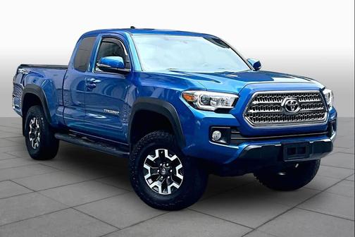 Blazing Blue Pearl 2017 Toyota Tacoma TRD Off Road