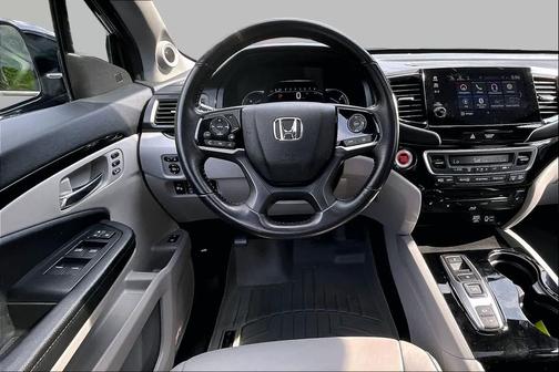Modern Steel Metallic 2020 Honda Pilot Touring 8-Passenger