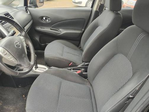 2016 Nissan Versa 1.6 S+