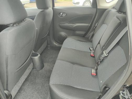 2016 Nissan Versa 1.6 S+