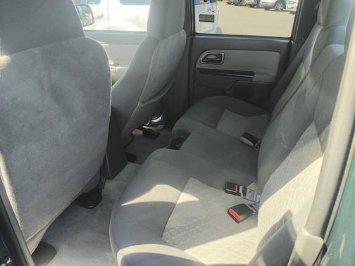 Green 2005 GMC Canyon SLE