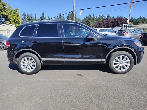 2011 Volkswagen Touareg VR6 Sport