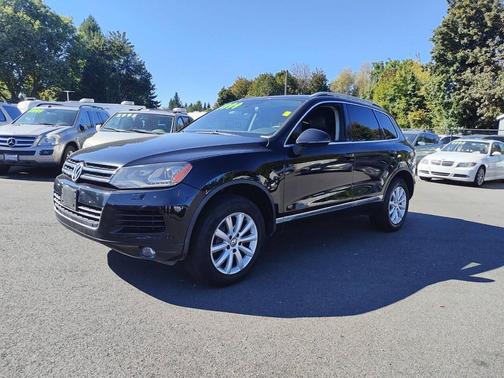 2011 Volkswagen Touareg VR6 Sport
