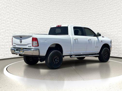 Bright White Clearcoat 2019 RAM 2500 Big Horn Crew Cab 4x4 6'4' Box