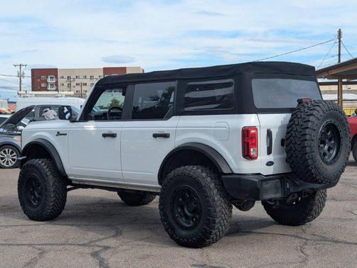 2021 Ford Bronco Base