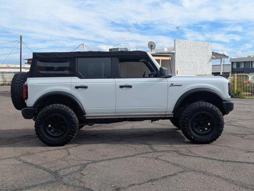 2021 Ford Bronco Base