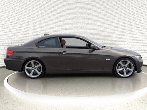 2010 BMW 335 335i