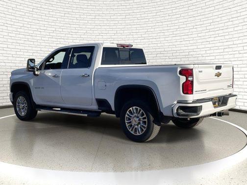 2022 Chevrolet Silverado 2500 High Country