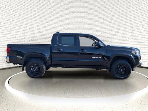 2019 Toyota Tacoma SR