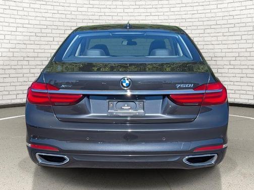 2019 BMW 750 i xDrive