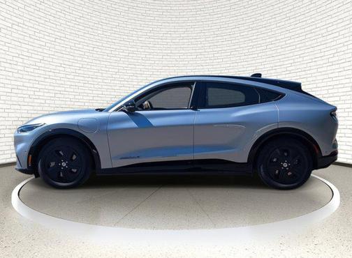 2022 Ford Mustang Mach-E California Route 1