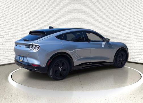 2022 Ford Mustang Mach-E California Route 1