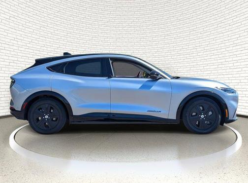 2022 Ford Mustang Mach-E California Route 1