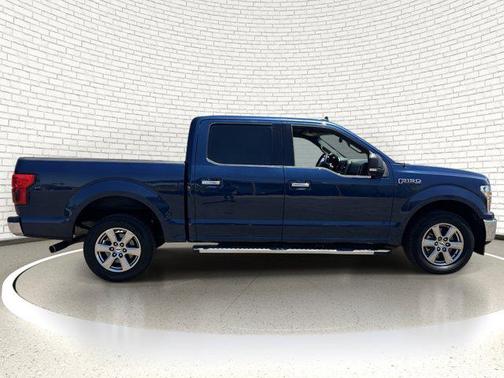 Velocity Blue Metallic 2019 Ford F-150 XLT