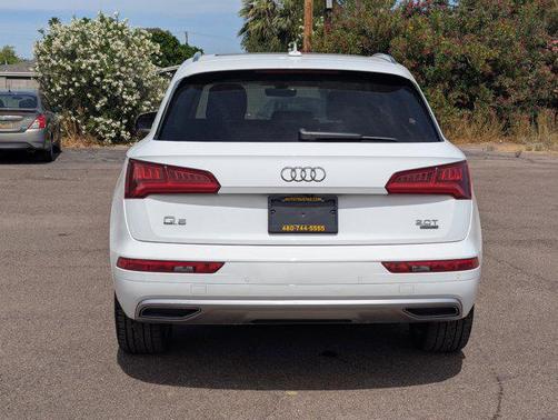 Ibis White 2018 Audi Q5 2.0T Tech Premium