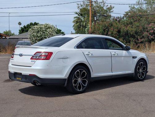 2018 Ford Taurus SHO