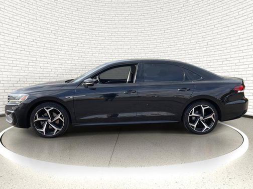 2020 Volkswagen Passat 2.0T R-Line