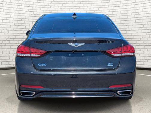 Victoria Black 2018 Genesis G80 3.8