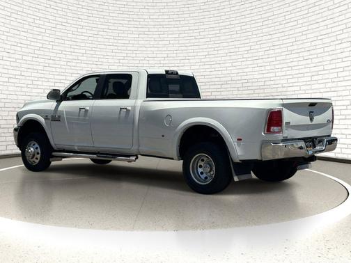 Pearl White 2018 RAM 3500 Laramie Crew Cab 4x4 8' Box