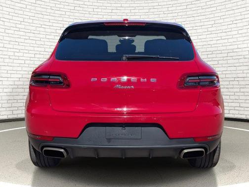 2018 Porsche Macan Sport Edition