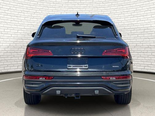 Mythos Black Metallic 2023 Audi Q5 45 S line Prestige
