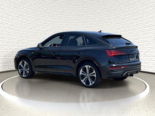Mythos Black Metallic 2023 Audi Q5 45 S line Prestige