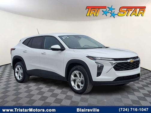 Summit White 2024 Chevrolet Trax LS