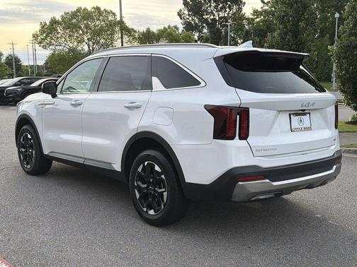 Glacial White Pearl 2024 Kia Sorento S