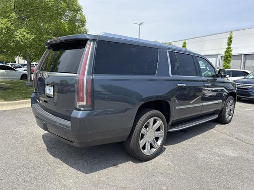 2020 Cadillac Escalade ESV Luxury