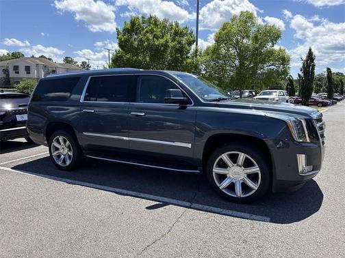 2020 Cadillac Escalade ESV Luxury