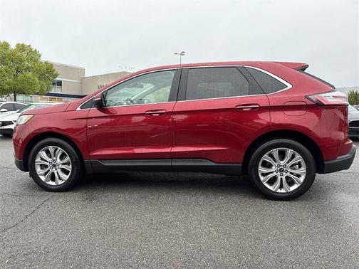 2021 Ford Edge Titanium