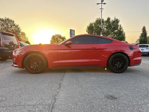 2016 Ford Mustang EcoBoost Premium