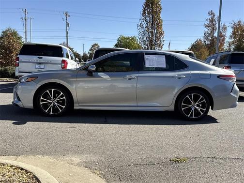 2019 Toyota Camry XLE