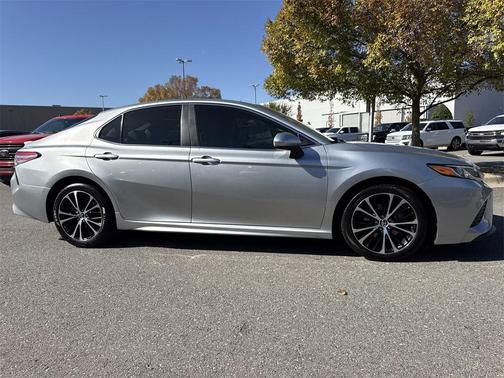 2019 Toyota Camry XLE